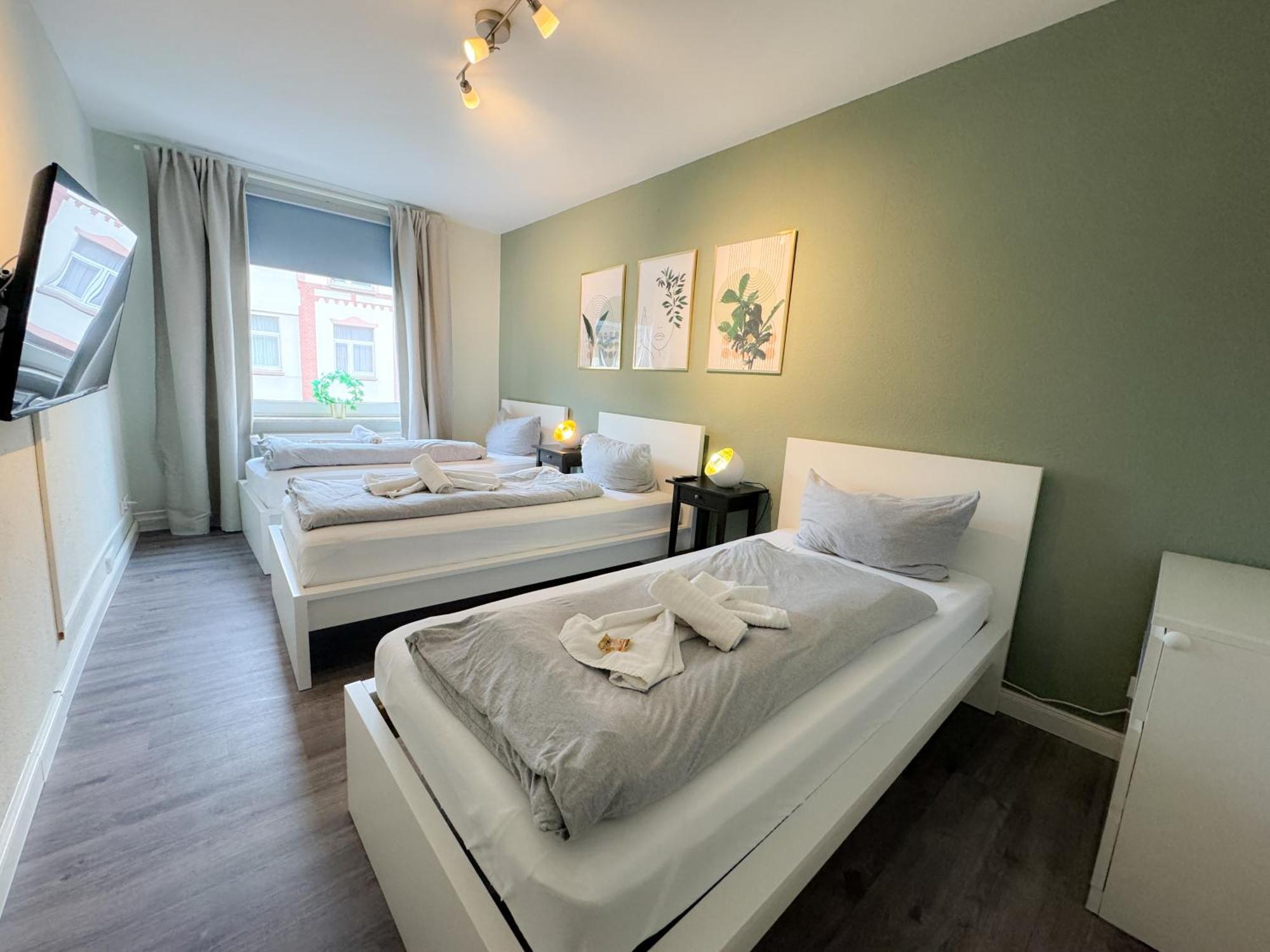 Wohnung Fuer 5 Gaeste Grosse Kueche Messe- Und Citynah Hannover Exterior foto